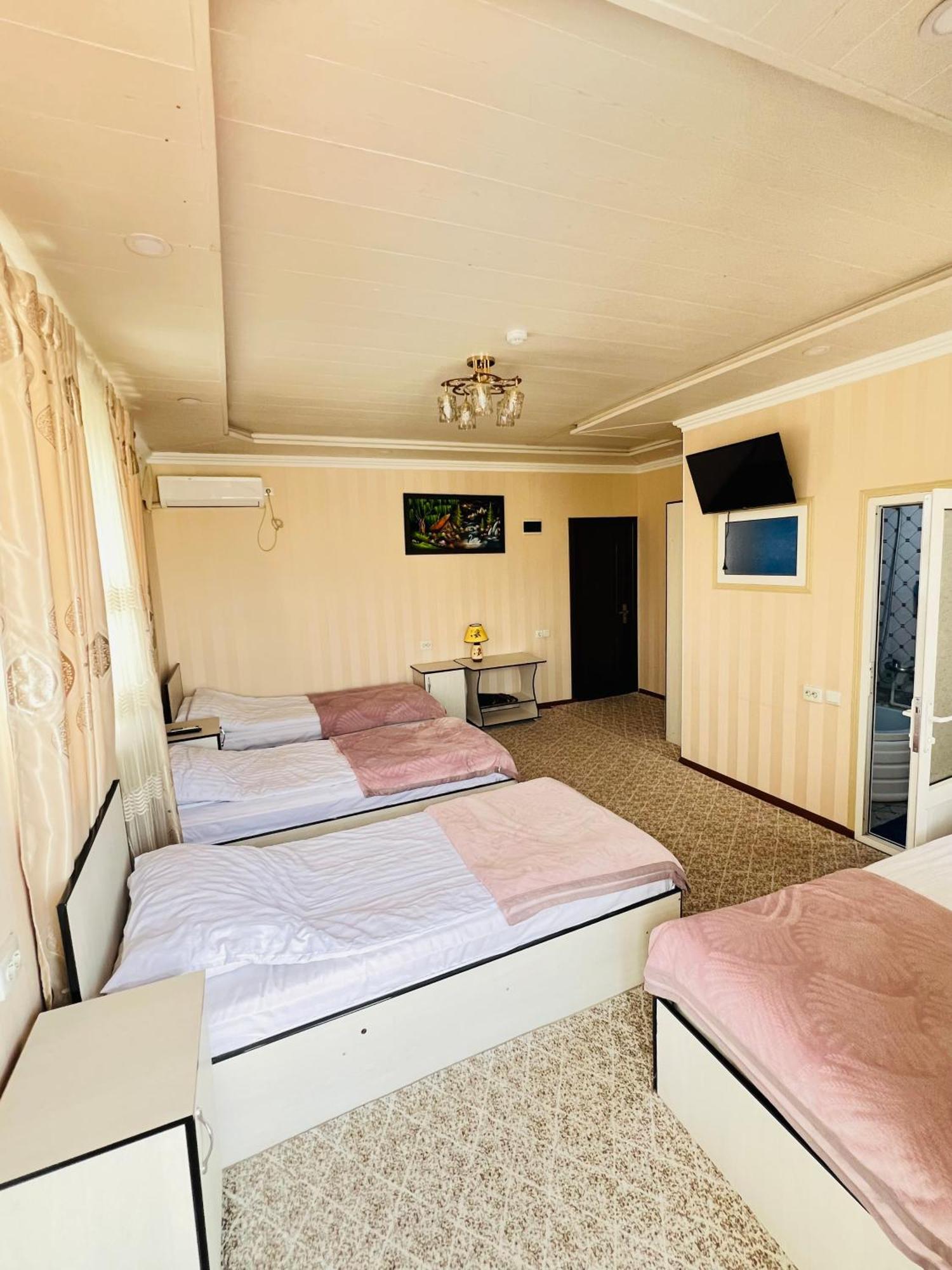 Hotel Zarafshon Panjakent ภายนอก รูปภาพ